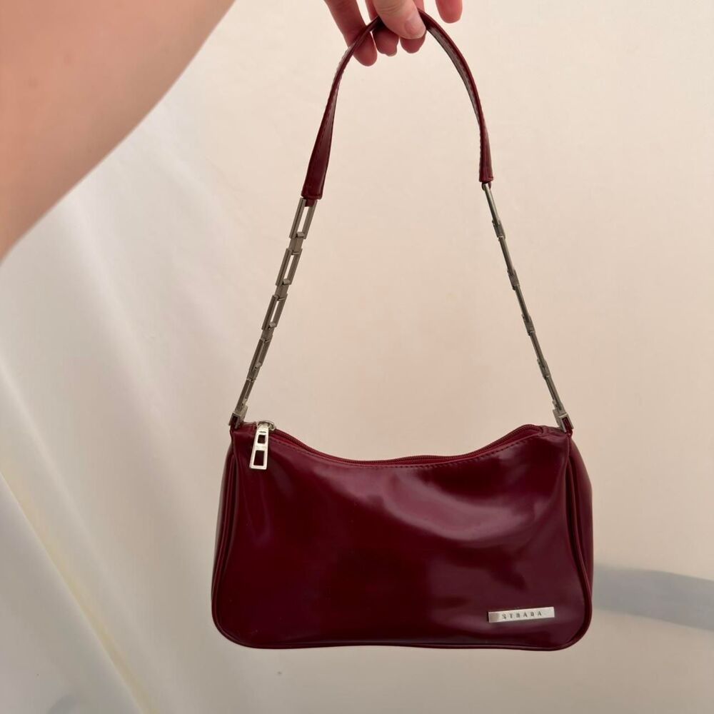 Strada VTG Cherry Red Vegan Leather Shoulder Bag W Silver Chain Strap Purse 90's - Picture 3 of 8